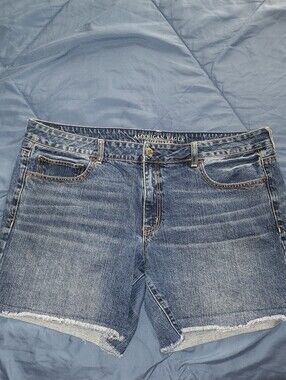 American Eagle Denim Shorts~Midi Length~Size 18.